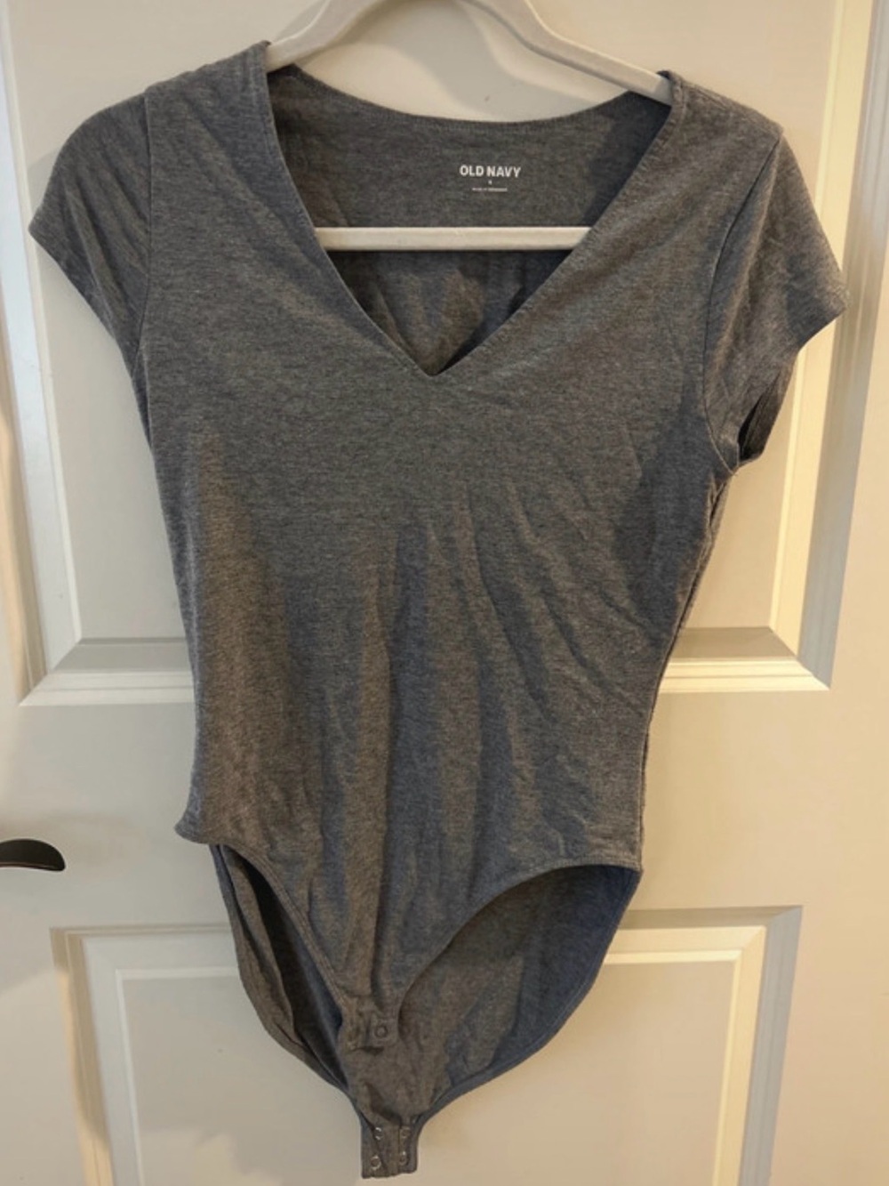 Old Navy Gray V-Neck Short Sleeve Bodysuit